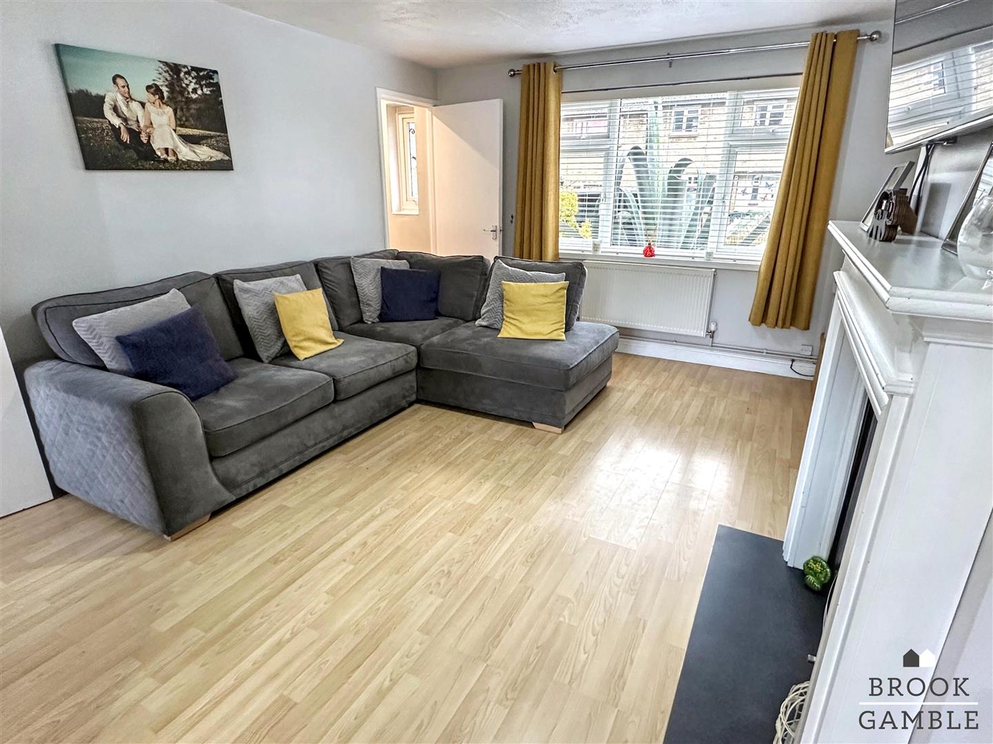 3 Bedroom House. Rockhurst Drive in Eastbourne, East Sussex 4